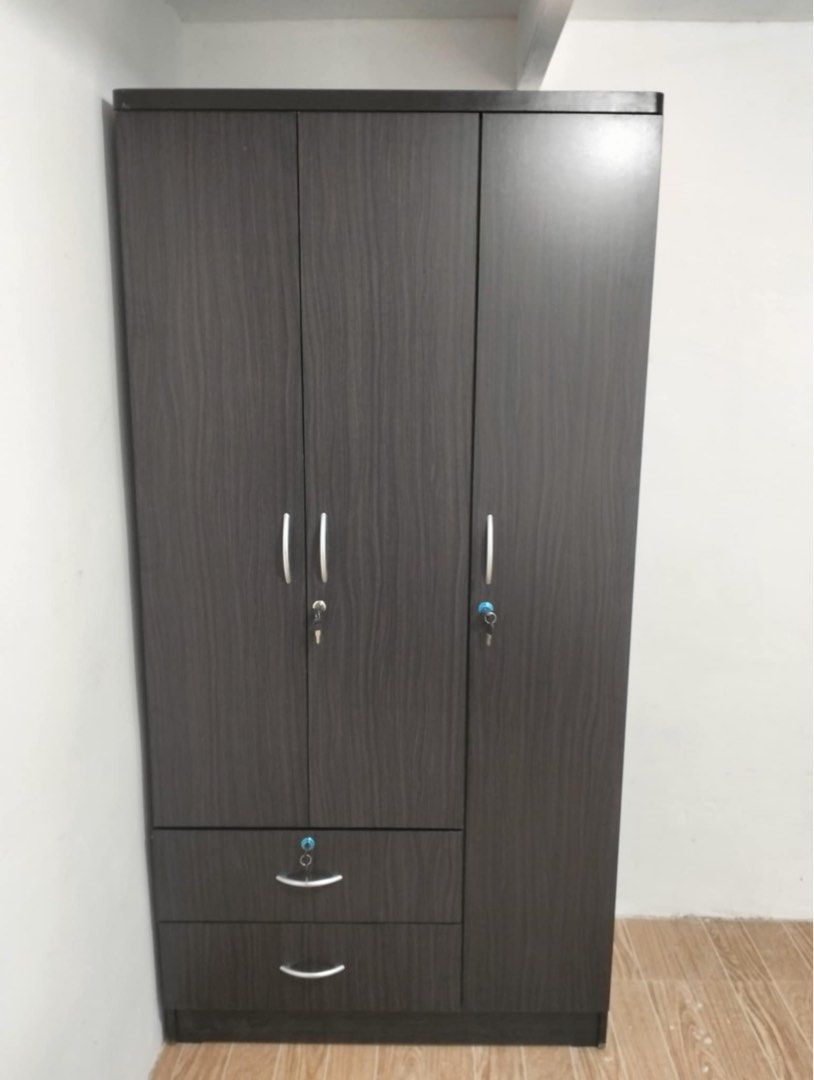 Waedrobe cabinet (Category: Announcements) located in Manila. Submitted by lykcacamacho (Listing ID 1464525760, Image 3). Description: Need furniture today? We offer Same-Day Delivery & Pick-Up! 🚚 High-Quality Furniture You Can Trust. 💯 ✅ DTI Registered. Fb Page : VZR Home Furnishing Store 💝😍 Find everything you need for your Home and Office! 🤩🎉 Reach Out To Us: 📞 Vib€r / Whats4pp: 09664010899 / 09385133266 #vzhomefurnishingstore #vzrhomef