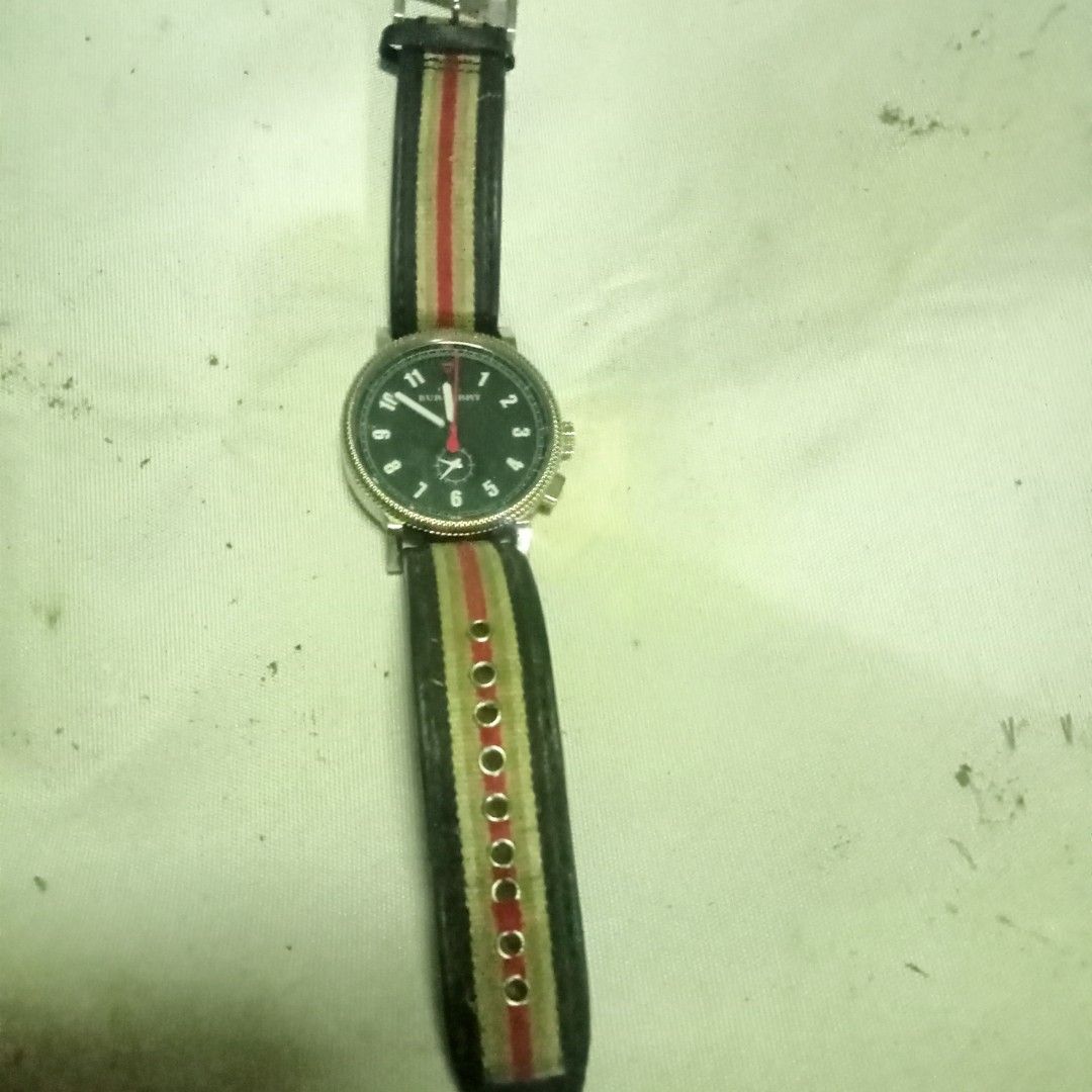 Watches (Category: Everything Else Others) located in Paranaque City. Submitted by dimaguilaa94969 (Listing ID 1464537866, Image 3). Description: pm if int gcash lalamive sold per pc.