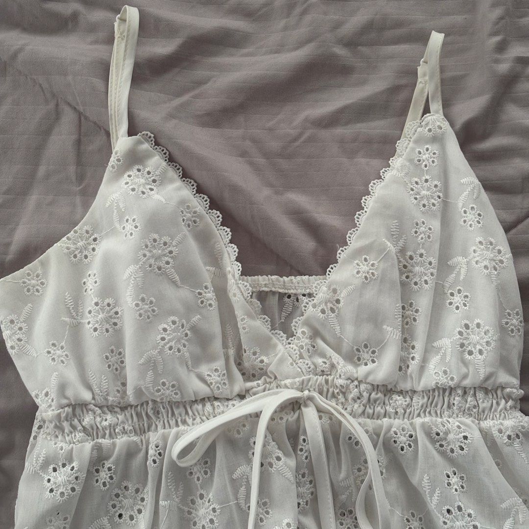 white babydoll top (Category: Sleeveless) located in Cebu City. Submitted by jjanix (Listing ID 1464398490, Image 3). Description: .