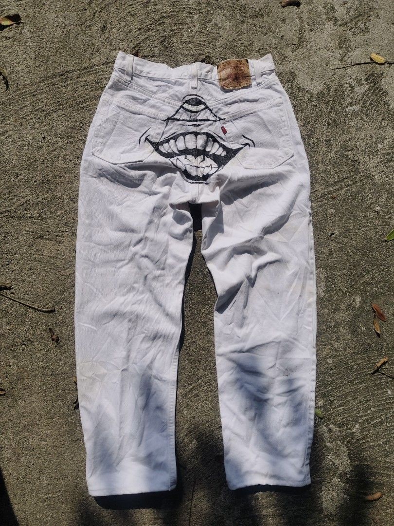 White Levi's Jeans with Custom Mouth Graphic (Category: Jeans) located in Manila. Submitted by joshespino71762 (Listing ID 1464362570, Image 1). Description: WANT TO SELL‼️ SIZE:32 LEGHT/HABA : 39 TIGHT:12.5 HEM:7.5 -NEED WASH LOCATION: MANGATAREM PANGASINAN JNT COURIER GCASH.