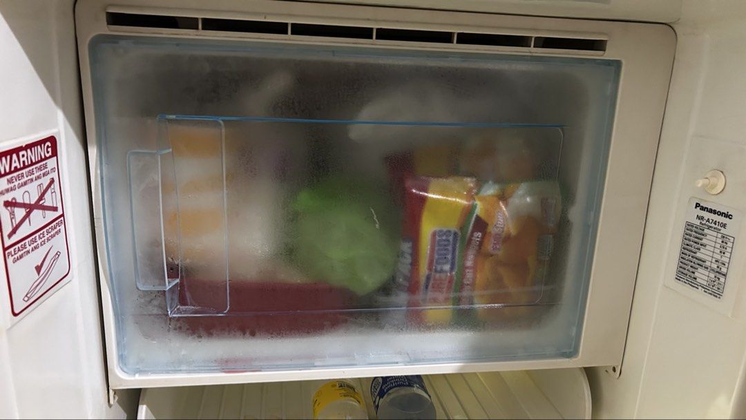 White Refrigerator with Freezer (Category: Refrigerators and Freezers) located in Makati City. Submitted by jaja_000011 (Listing ID 1464357532, Image 3). Description: - White refrigerator with built-in freezer - Multiple shelves and drawers for ample storage - Door shelves for bottles and smaller items - Keeps food and drinks perfectly cold.