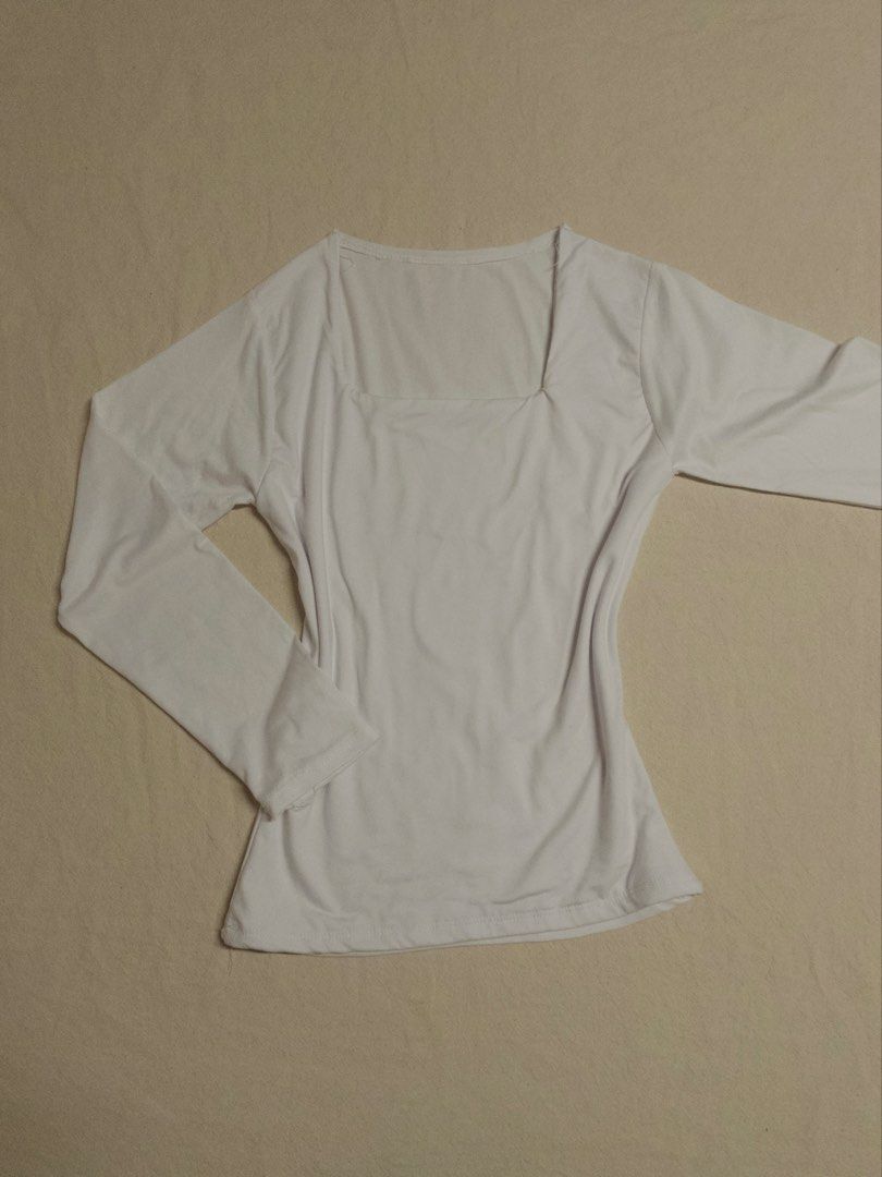 white square neck longsleeves (Category: Longsleeves) located in Nabunturan. Submitted by drollingarms.ph (Listing ID 1464513765, Image 1). Description: xs-s.