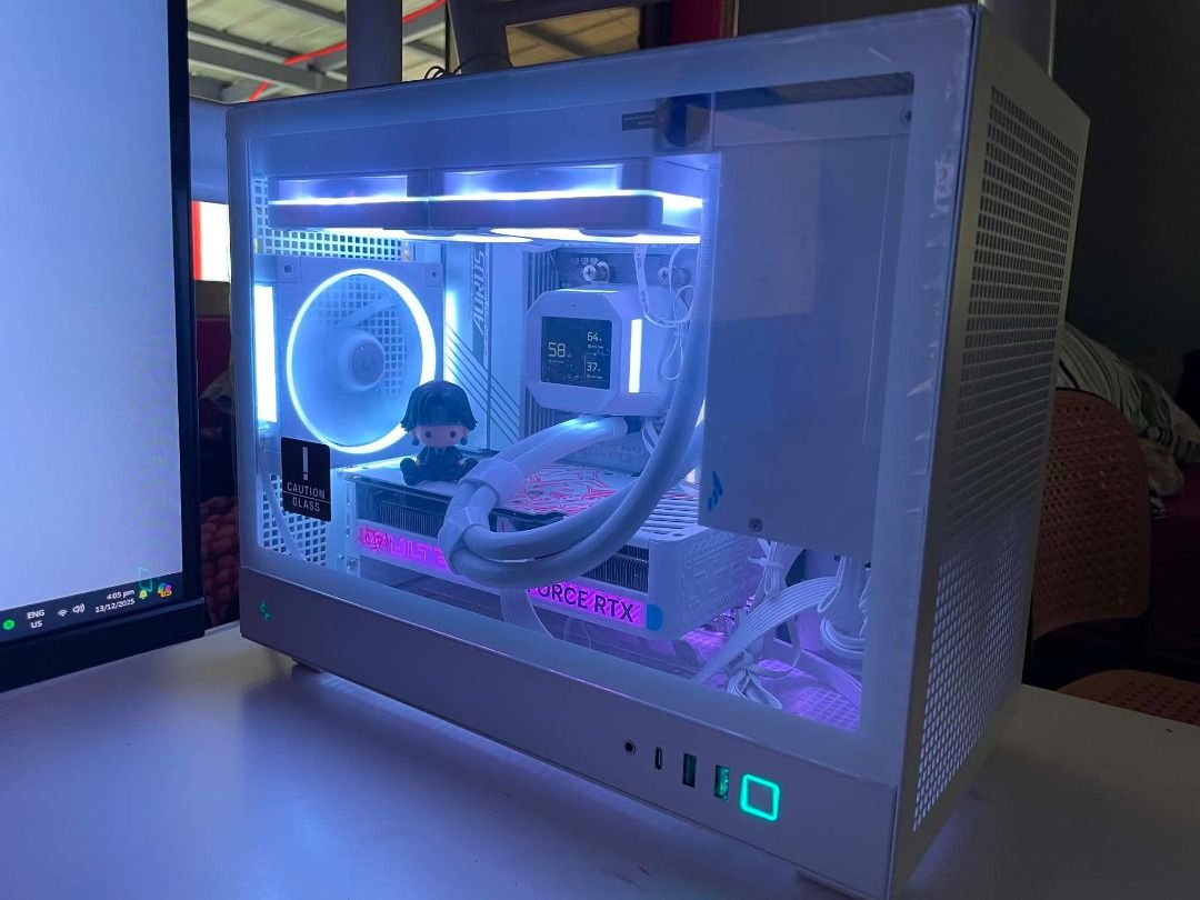 White Themed Gaming PC AM5 (Category: Desktops) located in Urdaneta. Submitted by space.cow (Listing ID 1464494038, Image 2). Description: Low priced Gaming PC CPU: Ryzen 5 7500f GPU: Colorful iGame GeForce RTX 5060 Ti Ultra W Duo OC 16GB Motherboard: Gigabyte B650M Aorus Elite AX Ice RAM: 2x32gb 6000mhz LANCER RGB DDR5 MEMORY PSU: Sama G850 850W 80+ Gold ATX 3.1 PCIe 5.1 Ready Fully Modular SSD: 512gb and 256gb Case: Deepcool CH160+ White CPU Co