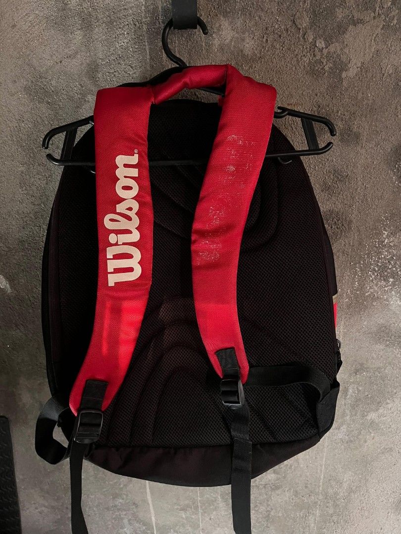 Wilson Badminton bag (Category: Backpacks) located in Manila. Submitted by _thrift_time (Listing ID 1464567548, Image 3). Description: Thrifted Excellent condition Authentic Issue: None.