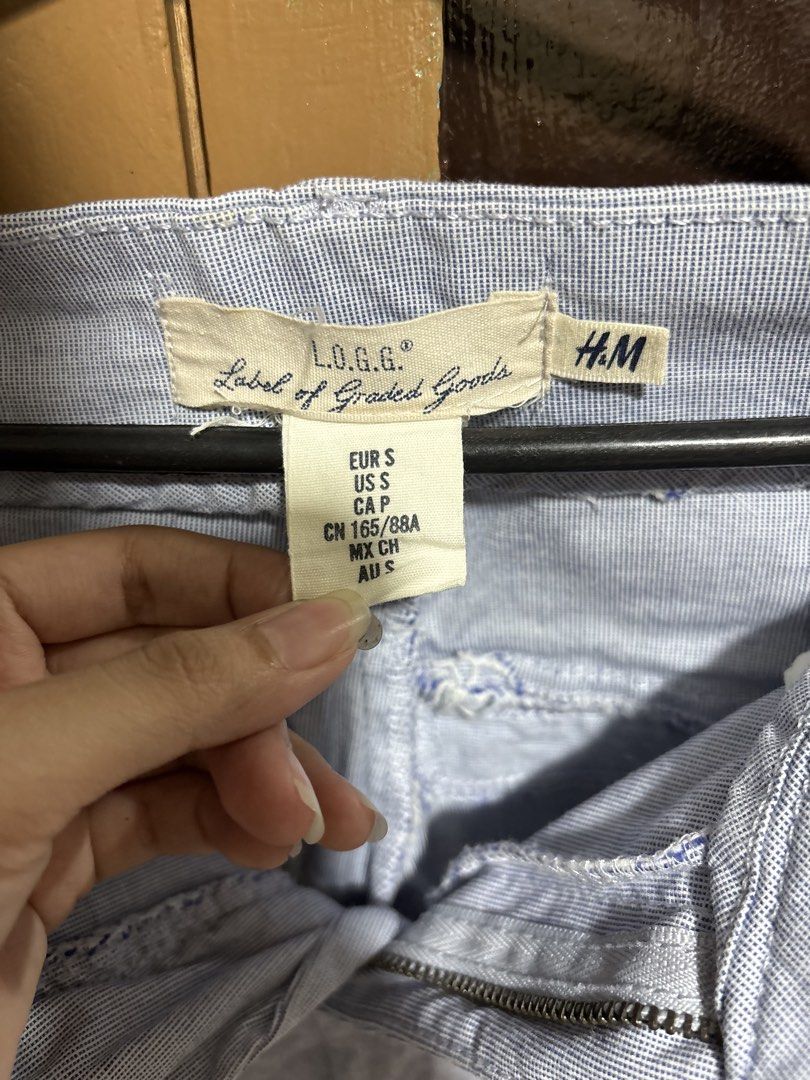 Women's H&M Shorts (Category: Shorts) located in Quezon City. Submitted by den.declutters (Listing ID 1464518720, Image 2). Description: .