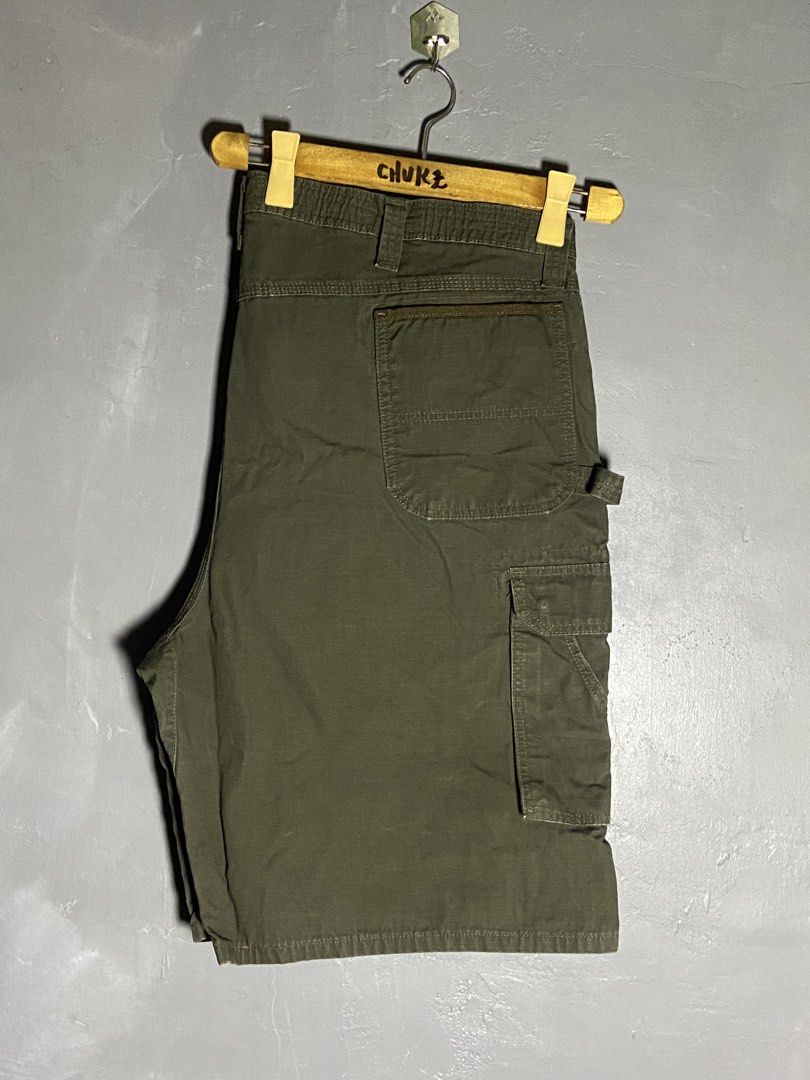Wrangler Riggs carpenter short ( size 46 ) (Category: Shorts) located in Cabuyao City. Submitted by chukz_x (Listing ID 1464523492, Image 3). Description: Wrangler Riggs carpenter short ( size 46 ) Size : 46 Dimes : 46W 24L 14H Condition : like new Issue : none Price : 500 📍READY TO WEAR 📍Cabuyao Laguna.