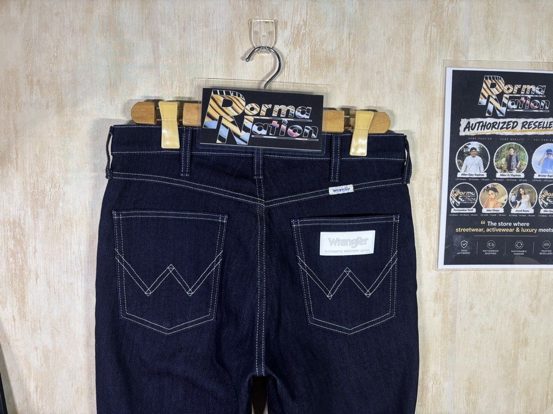 WRANGLER STRETCH DENIM PANTS (Category: Jeans) located in Cabuyao City. Submitted by pormanation-thrift-store (Listing ID 1464406689, Image 3). Description: WRANGLER STRETCH DENIM PANTS Condition: LIKE NEW Color rate: 10/10 ( PWEDE SA MASELAN) Size: 31 Dimes: 32”Wx38”L Issue: NONE❌ Price: 1200.