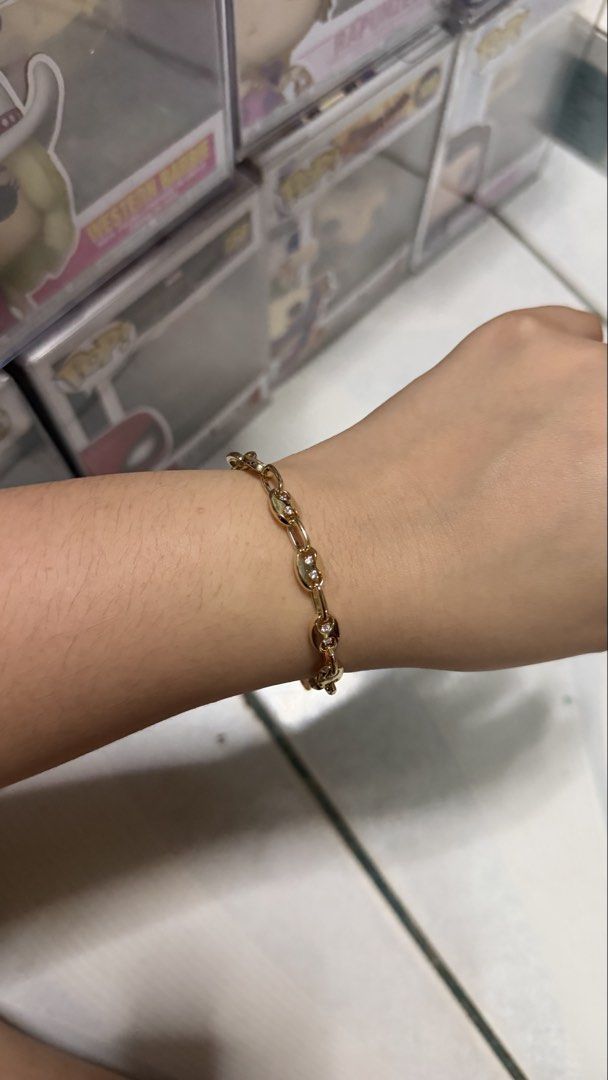 Xuping NON TARNISH coffee bean bracelet (Category: Bracelets) located in Caloocan City. Submitted by anikshop (Listing ID 1464496583, Image 1). Description: .
