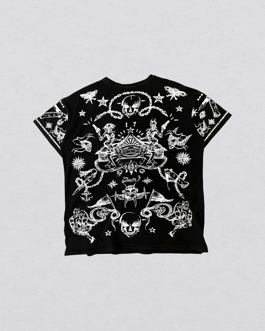 Givenchy Tattoo tee shirt (Category: Tshirts & Polo Shirts ) located in Cabanatuan. Submitted by argarments.ph (Listing ID 1464464547, Image 2). Description: Tagged: fits large Width 23" | Length 28.5" Condition: Good condition Issue(s): -.