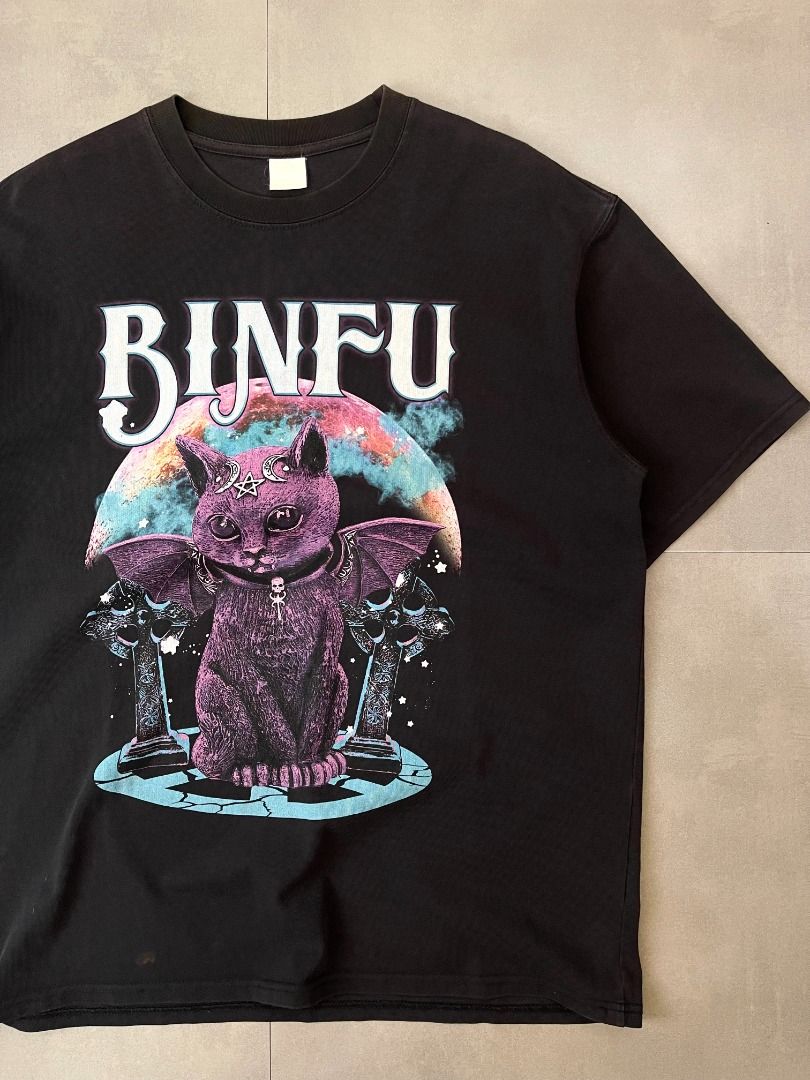 Y2k Binfu Oversized tee shirt (Category: Tshirts & Polo Shirts ) located in Cabanatuan. Submitted by argarments.ph (Listing ID 1464467976, Image 2). Description: Tagged: fits large-xl Width 24" | Length 30" Condition: Good condition Issue(s): Small stain. see photos.