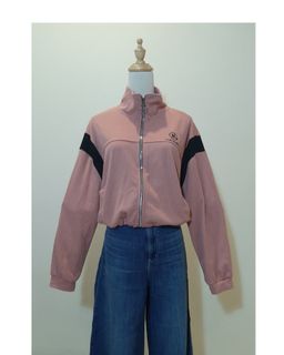 (Category: ) located in . Submitted by wisefish.18b22a (Listing ID 1464443675, Image 1). Description: .