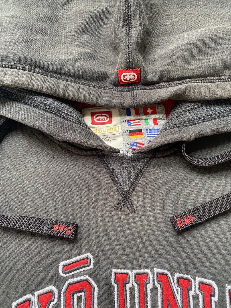 Y2K ECKO UNLTD (Category: Hoodies) located in Cabuyao City. Submitted by badthrift_pat (Listing ID 1464420696, Image 3). Description: Y2K ECKO UNLTD 👕WIDTH:29 👕LENGTH:33.5 FLAWS:GOOD FADE/HOLE 🏷️:999.