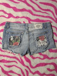 (Category: ) located in . Submitted by uhwhynot (Listing ID 1464383067, Image 1). Description: .