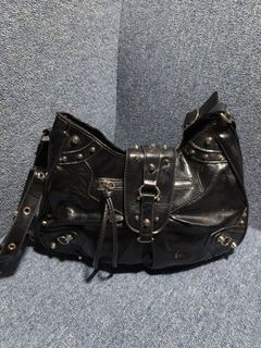 (Category: ) located in . Submitted by thrifter10 (Listing ID 1464503959, Image 1). Description: .