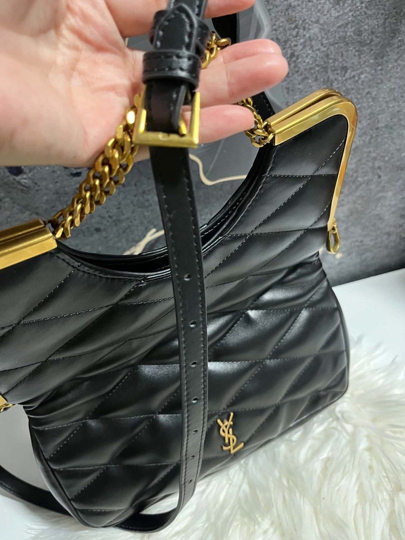 YSL hand/sling bag (Category: Luxury Bags & Wallets) located in Caloocan City. Submitted by trebdy01 (Listing ID 1464478682, Image 3). Description: .