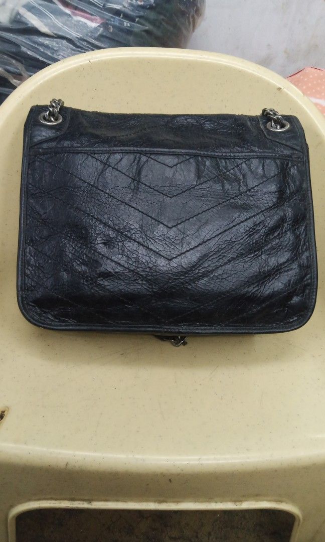 YSL Niki Chain Flap Bag Matelasse (Category: Luxury Bags & Wallets) located in Muntinlupa City. Submitted by wagguthrift (Listing ID 1464387987, Image 2). Description: Authentic Needs Cleaning Only Dm for additional info Still Negotiable.