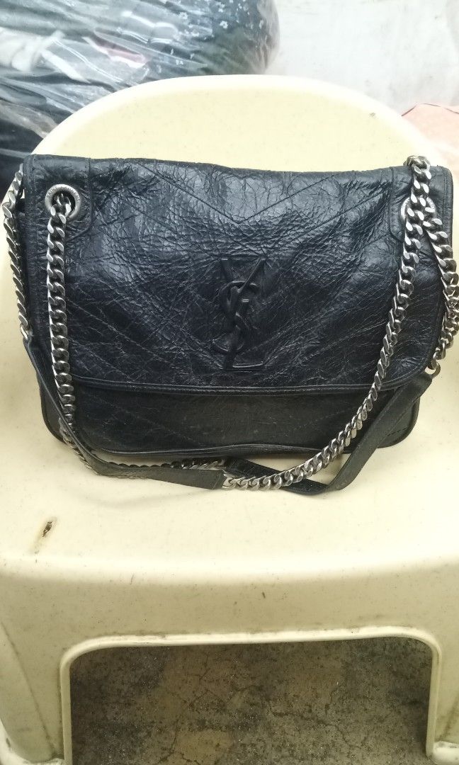YSL Niki Chain Flap Bag Matelasse (Category: Luxury Bags & Wallets) located in Muntinlupa City. Submitted by wagguthrift (Listing ID 1464387987, Image 1). Description: Authentic Needs Cleaning Only Dm for additional info Still Negotiable.