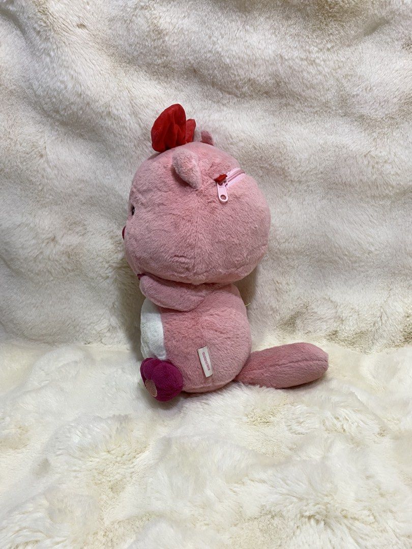 Zanmang Loopy in red bow plush pouch (Category: Plushies & Soft Toys) located in Kalibo. Submitted by ollie_stuffshop (Listing ID 1464360394, Image 2). Description: 28.5cm x 14.5cm Before you send your inquiries: ❗️Last Price is already posted ❗️Manage your expectations, WYSIWYG ❗️May need washing ❗️Dropoff is every Wednesday & Sunday.