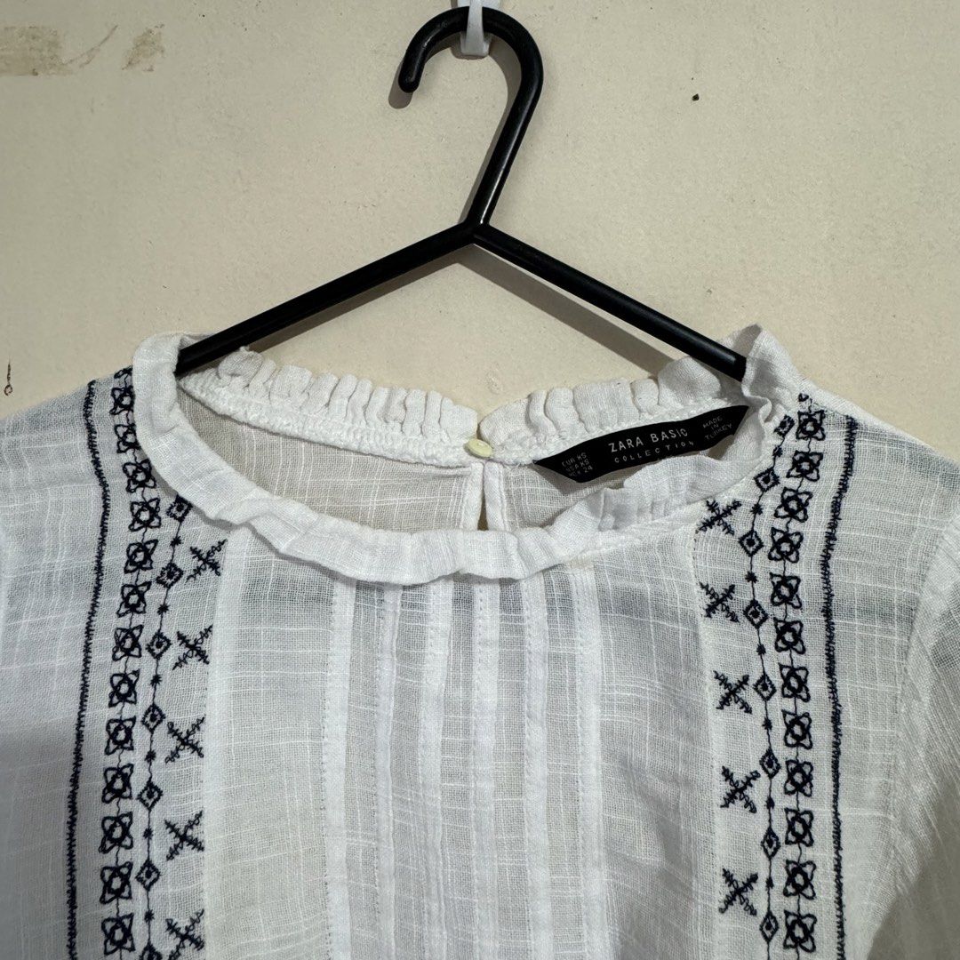 Zara Basic Linen Shirt (Category: Blouses) located in Licab. Submitted by imvincentleo (Listing ID 1464429289, Image 3). Description: .