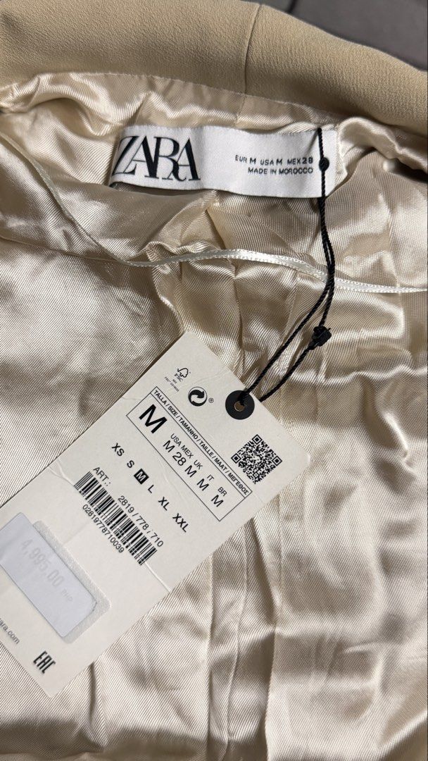 ZARA Beige Shawl Collar Blazer (Category: Coats, Jackets and Outerwear) located in San Juan City. Submitted by allisonmaecoral (Listing ID 1464440604, Image 2). Description: - ZARA Blazer - Color: Light Beige - Size: Medium (M) - Never been used, Original size 4995 with tag - Shoulder: 41 cm - Length: 74-75 cm.