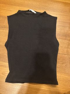 (Category: ) located in . Submitted by overhaul.thrifts (Listing ID 1464512034, Image 1). Description: .