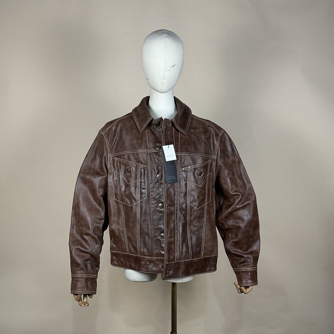 Zara Brown Washed Effect Leather Collection Jacket (Category: Coats, Jackets and Outerwear) located in La Trinidad. Submitted by di_tiyak (Listing ID 1464524681, Image 1). Description: L26 W24 - Zara Cool Brown Leather Jacket - From the Leather Collection with a washed effect - Two chest pockets - Button closure - Lined interior - Made in Pakistan - Size S.