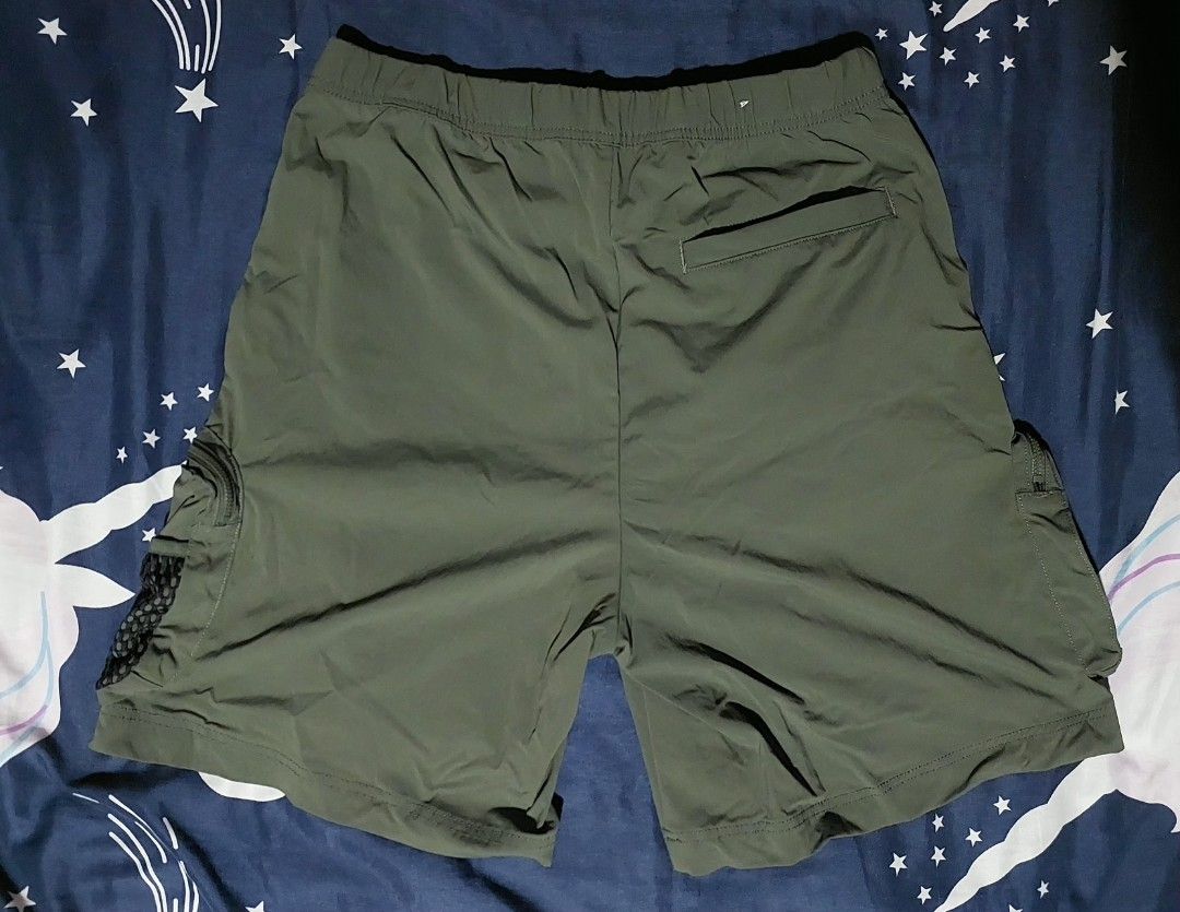 zara cargo short (Category: Shorts) located in Quezon City. Submitted by kevin13z (Listing ID 1464531792, Image 2). Description: zara cargo short color olive nylon lighweight material water repelant size M 32 699 rush pm me cubao/anonas/katipunan COD thru lalamove.