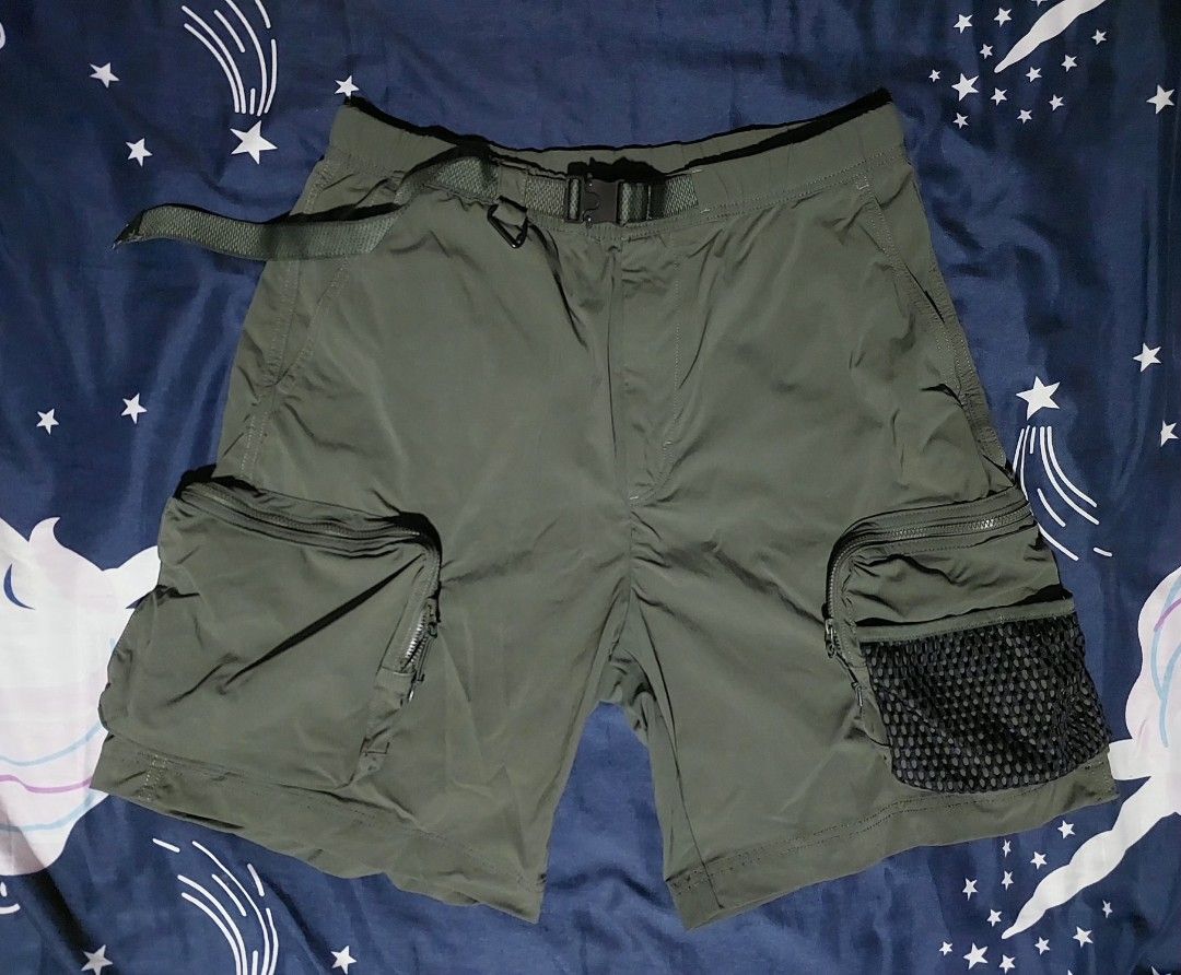 zara cargo short (Category: Shorts) located in Quezon City. Submitted by kevin13z (Listing ID 1464531792, Image 1). Description: zara cargo short color olive nylon lighweight material water repelant size M 32 699 rush pm me cubao/anonas/katipunan COD thru lalamove.