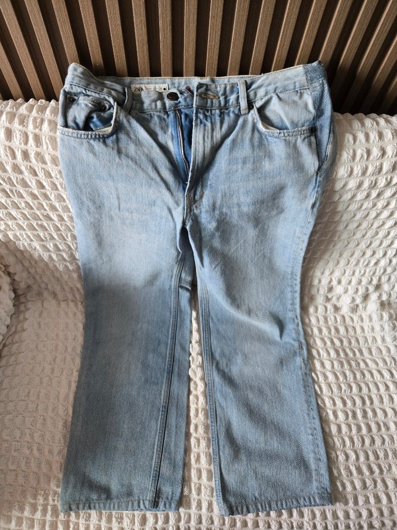 Zara Denim Jeans (Category: Jeans) located in Manila. Submitted by luxtimeless (Listing ID 1464377517, Image 2). Description: altered, waist is now 34in.