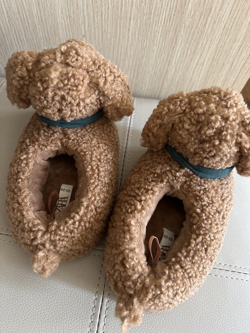 ZARA Kids Slippers (Category: Slippers and slides) located in Davao. Submitted by bheedu (Listing ID 1464385833, Image 2). Description: - Brand: ZARA - Product: Puppy Slippers - Size: 22-23 - Features: Super fluffy, cozy, warm, non-slip sole - Ideal for: Lounging around the house RFS: My toddler does not like it. Slippers were just tried on. .