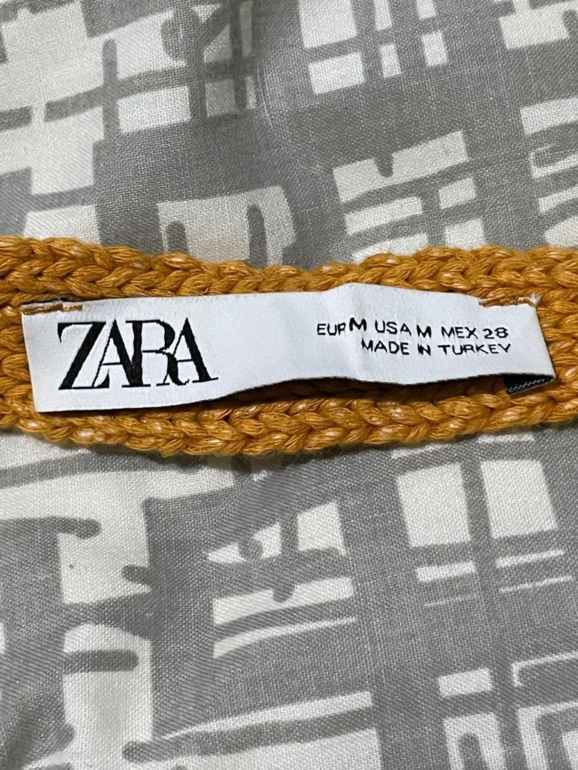 Zara Knitted Stripes Top (Category: Blouses) located in Paranaque City. Submitted by preloveeed890 (Listing ID 1464376694, Image 2). Description: brand new, only fitted and kept in storage.