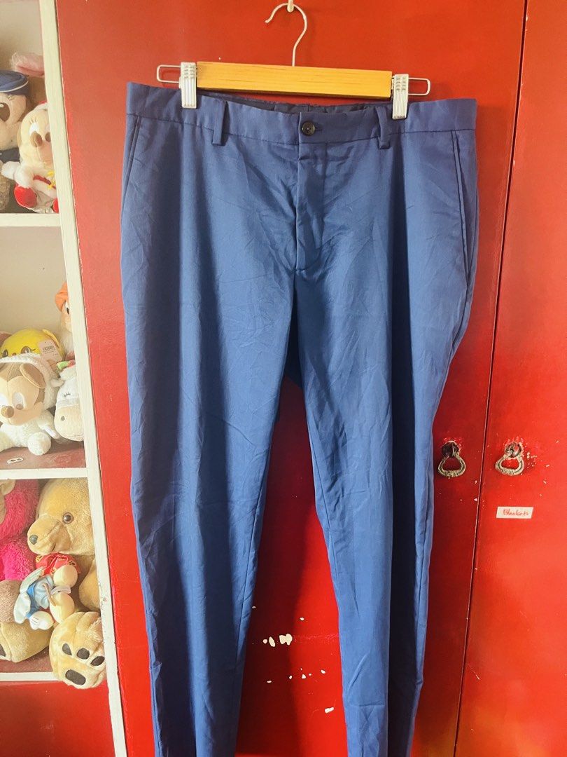 Zara Man Trousers (Category: Trousers) located in Quezon City. Submitted by wacpon_061972 (Listing ID 1464431404, Image 1). Description: A pair of blue Zara Man trousers (W-34/L-40).