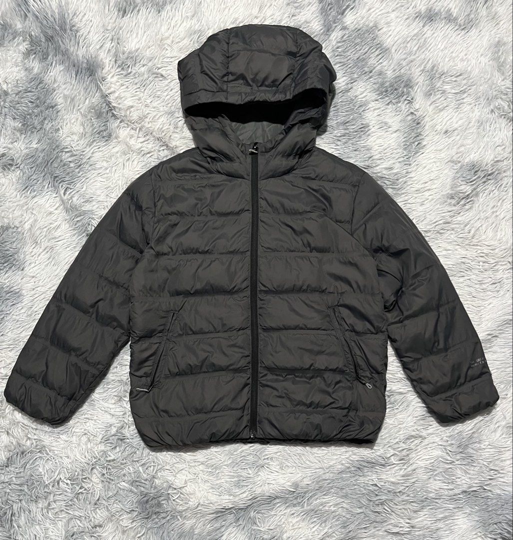 Zara Puffer Jacket Kids (Category: Babies & Kids Fashion) located in Sasmuan (Sexmoan). Submitted by winterclothes.ph (Listing ID 1464413984, Image 1). Description: Zara Puffer Jacket Kids Size 9 on tag Width 18 Length 21.5 Verygood Condition.