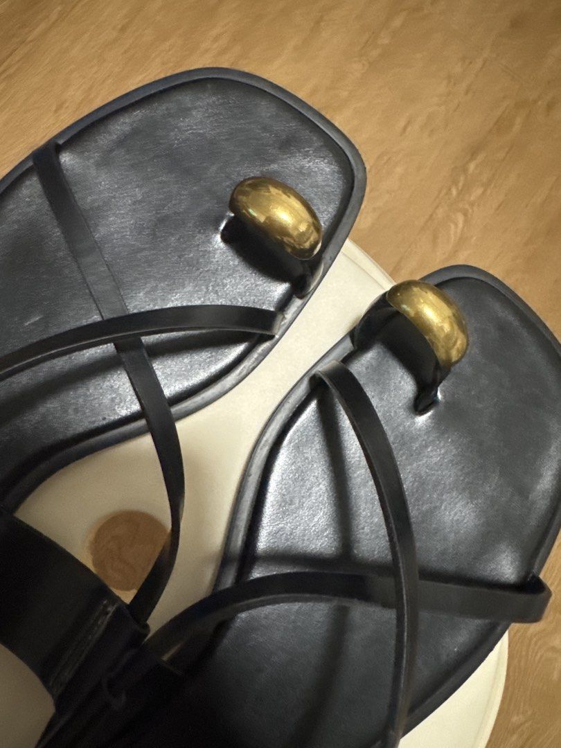 Zara Sandals (Category: Flats & Sandals) located in Los Banos. Submitted by declutterbycee (Listing ID 1464400464, Image 2). Description: EU 42 in actual .