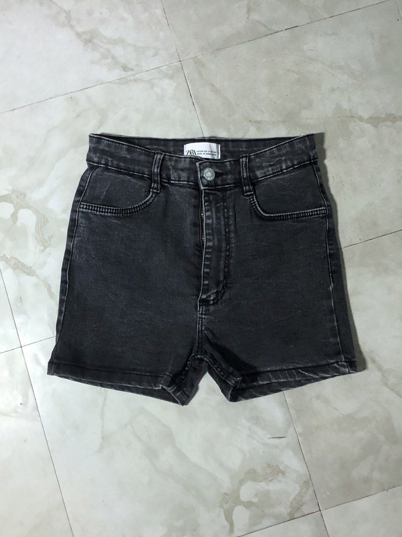 Zara shorts (Category: Shorts) located in Manila. Submitted by cherub._. (Listing ID 1464530103, Image 1). Description: .