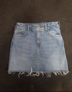 (Category: ) located in . Submitted by phoebeways (Listing ID 1464429559, Image 1). Description: .