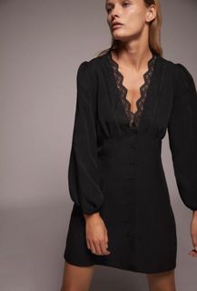 (Category: ) located in . Submitted by pawsome_closet (Listing ID 1464453217, Image 1). Description: .