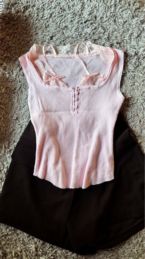Bundle of Tops (Category: Sets or Coordinates) located in Davao. Submitted by itxpatrixe_ (Listing ID 1464450053, Image 2). Description: TOPS FOR SALE EACH: ₱100 TAKE 5: ₱449 TAKE ALL: ₱799 📌 Buyer will shoulder DF 📌 First to mine, first served 💗 .