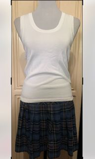 (Category: ) located in . Submitted by clothingline4sale (Listing ID 1464449334, Image 1). Description: .