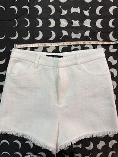 (Category: ) located in . Submitted by splendidcloset (Listing ID 1464371576, Image 1). Description: .