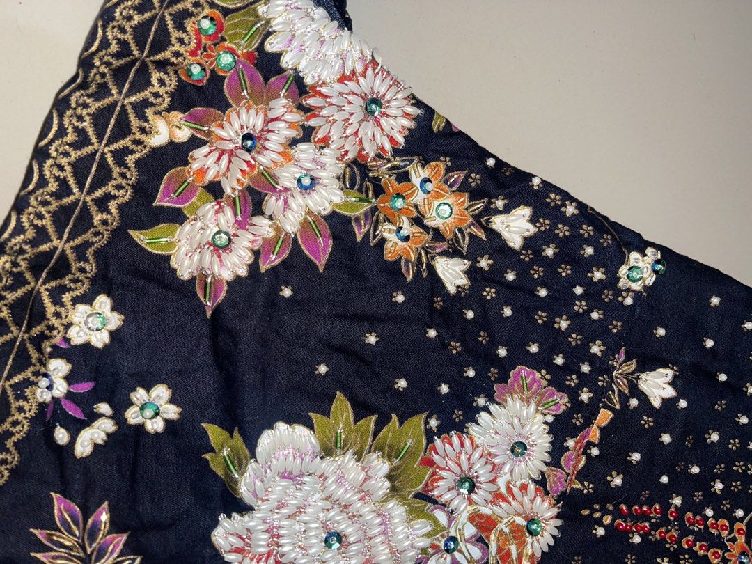 100% Silk Embroidered & Beaded top (Category: Others Tops) located in La Trinidad. Submitted by potatothriftlip (Listing ID 1464680378, Image 2). Description: -100% Silk Made in Thailand - Vibrant floral print with intricate beadwork - Gold trim along the edges .