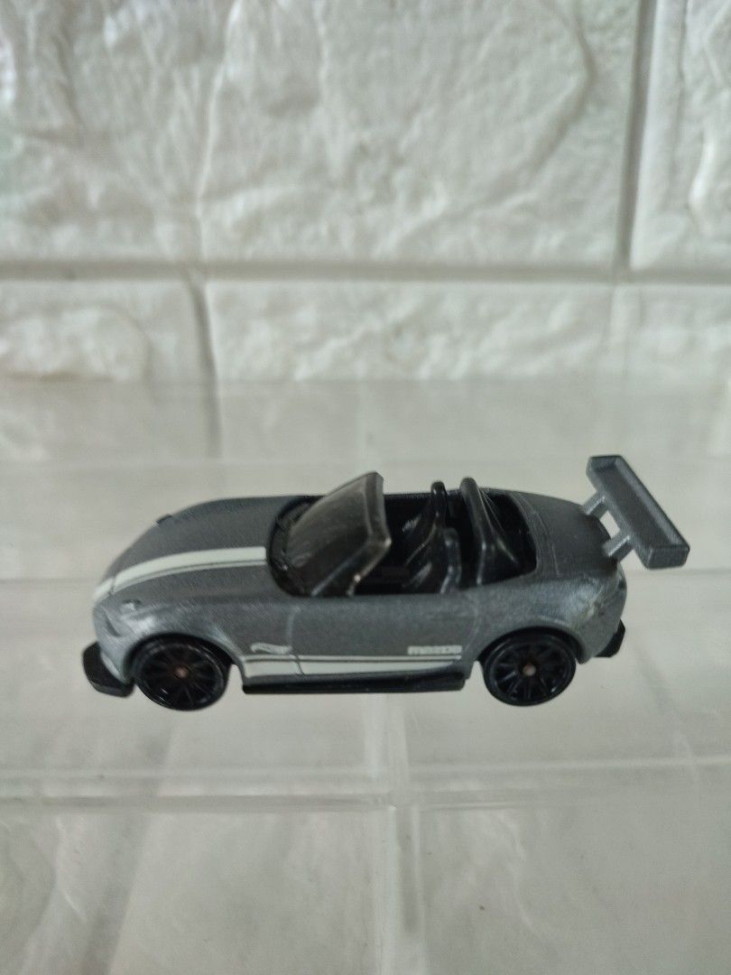 15 maxda mx-5 miata loose hotwheels (Category: Vehicle & Diecast Models) located in Narvacan. Submitted by jigger85 (Listing ID 1464575574, Image 1). Description: mint condition loc. ilocos sur can ship thru JNT or LBC.