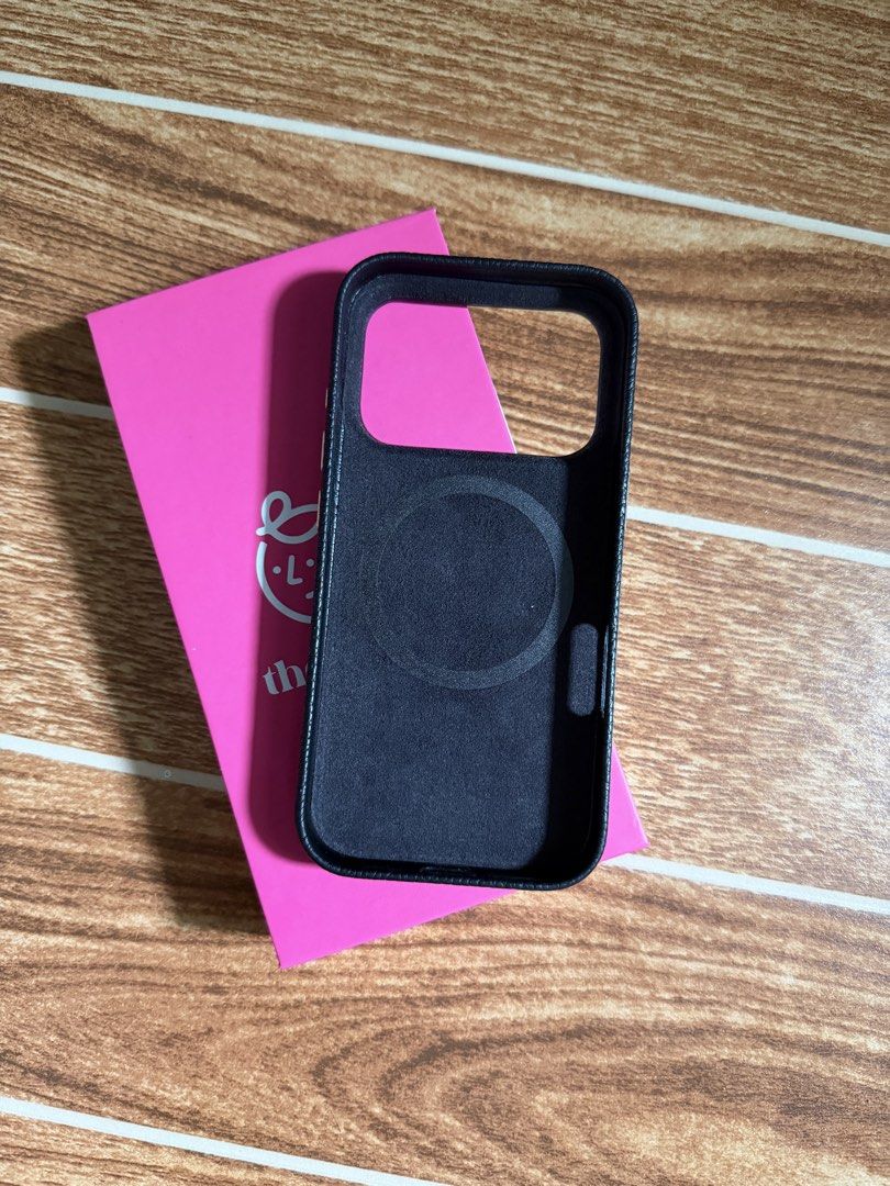 17pro case thehubcebu (Category: Cases & Sleeves) located in Cebu City. Submitted by caseypie.cebuph (Listing ID 1464574352, Image 2). Description: For iphone 17pro.