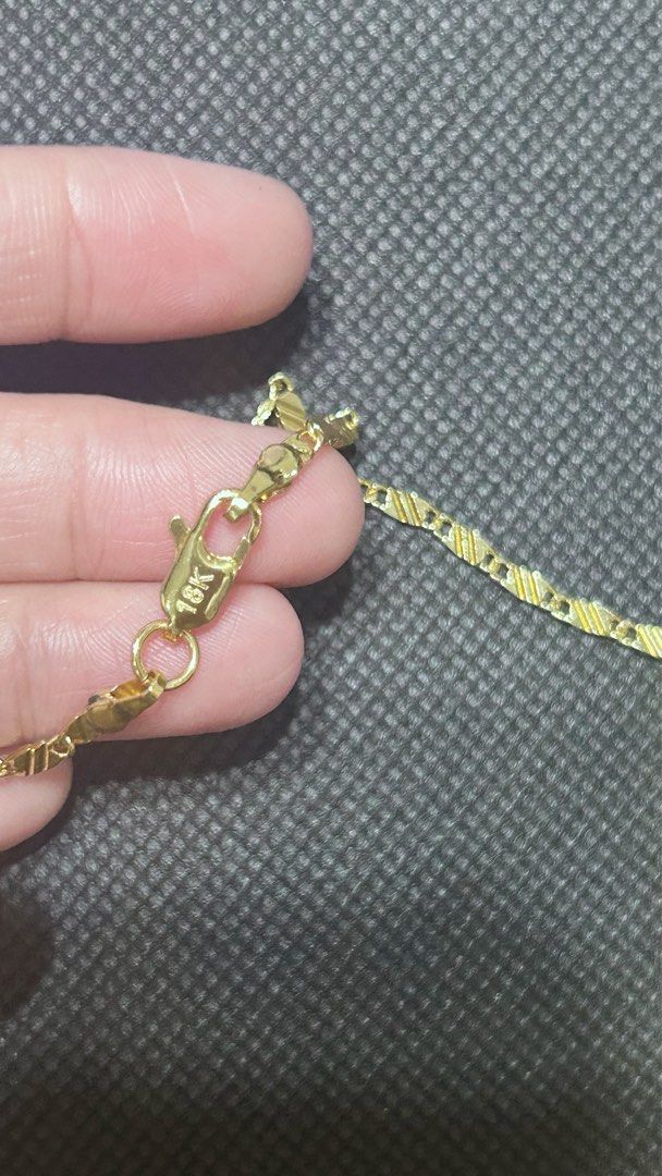 18K Gold Plated Necklace (Category: Necklaces) located in Makati City. Submitted by cestparfaitvintagejewelries (Listing ID 1464686855, Image 2). Description: With test mark but not noticeable when worn .