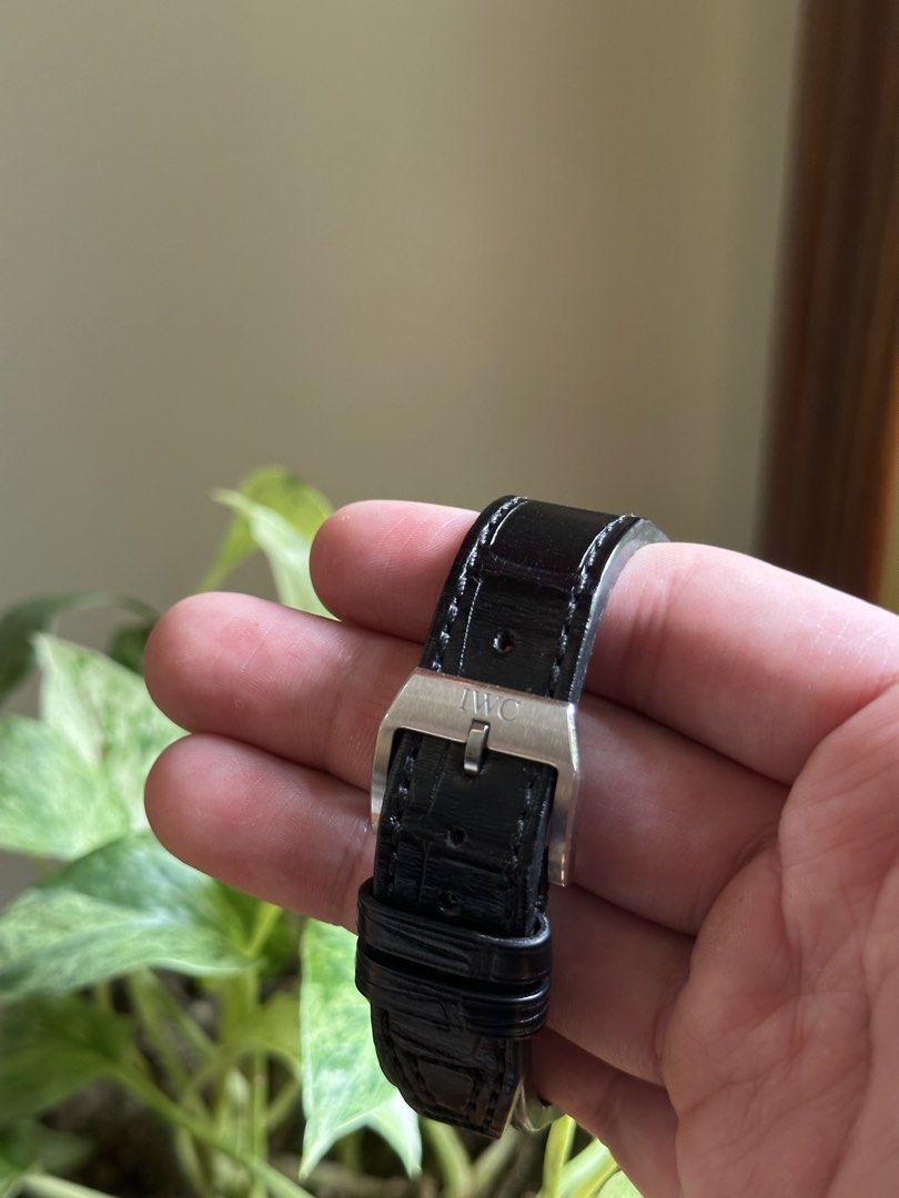 2013 IWC Mark XVII (Category: Men's Watches) located in Quezon City. Submitted by autotimesales (Listing ID 1464702244, Image 2). Description: IWC Mark XVII Reference: IW326501 Case Diameter: 41mm Year: 2013 Complete Set Foreign AD Mint Condition.