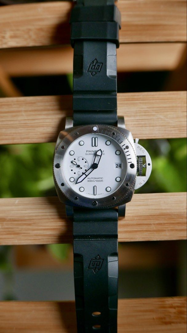 2026 Panerai Submersible Bianco (Category: Luxury Watches) located in Quezon City. Submitted by autotimesales (Listing ID 1464703389, Image 1). Description: Panerai Submersible Bianco Reference: PAM02223 Case Diameter: 42mm Year: 2026 Complete Set Local AD Mint Condition.