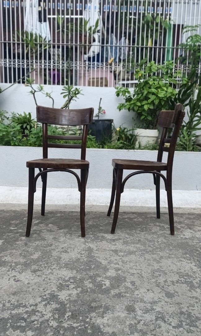 2pcs bistro chair (Category: Chairs) located in Santa Rosa. Submitted by tonyhawk0592 (Listing ID 1464635702, Image 2). Description: .