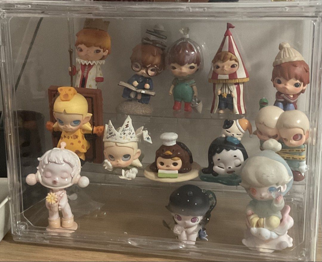 400 each Pop Mart Blind Box Figurines Collection (Category: Designer & Blind Box Toys) located in Manila. Submitted by makame (Listing ID 1464622352, Image 1). Description: .