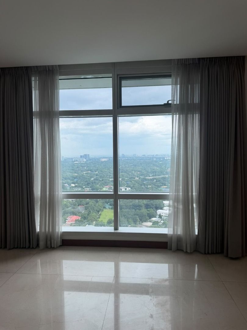 3 Bedroom in Two Roxas Triangle for Rent (Category: Apartments & Condos) located in Taguig. Submitted by elavargast97175 (Listing ID 1464605304, Image 3). Description: 🏠 3 Bedroom in Two Roxas Triangle for Rent (Dasma A unit) 331sqm with 2 parking slots P300,000/mo.