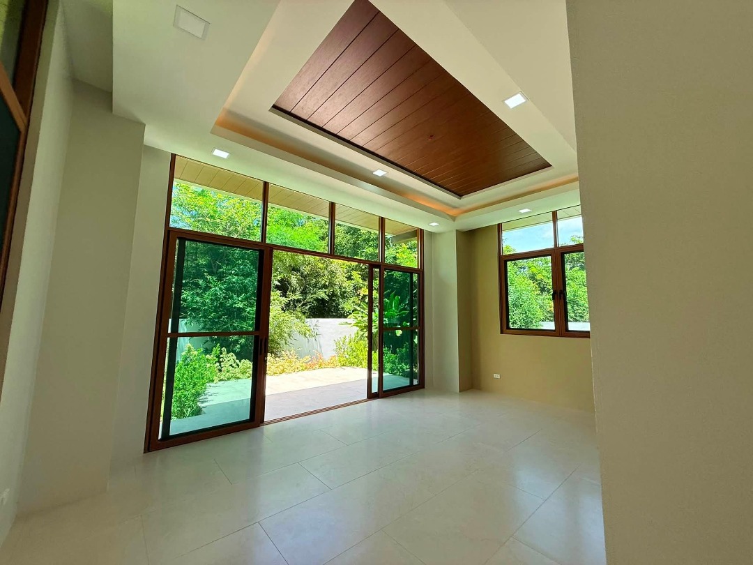(Category: ) located in . Submitted by raincomito (Listing ID 1464627396, Image 1). Description: .